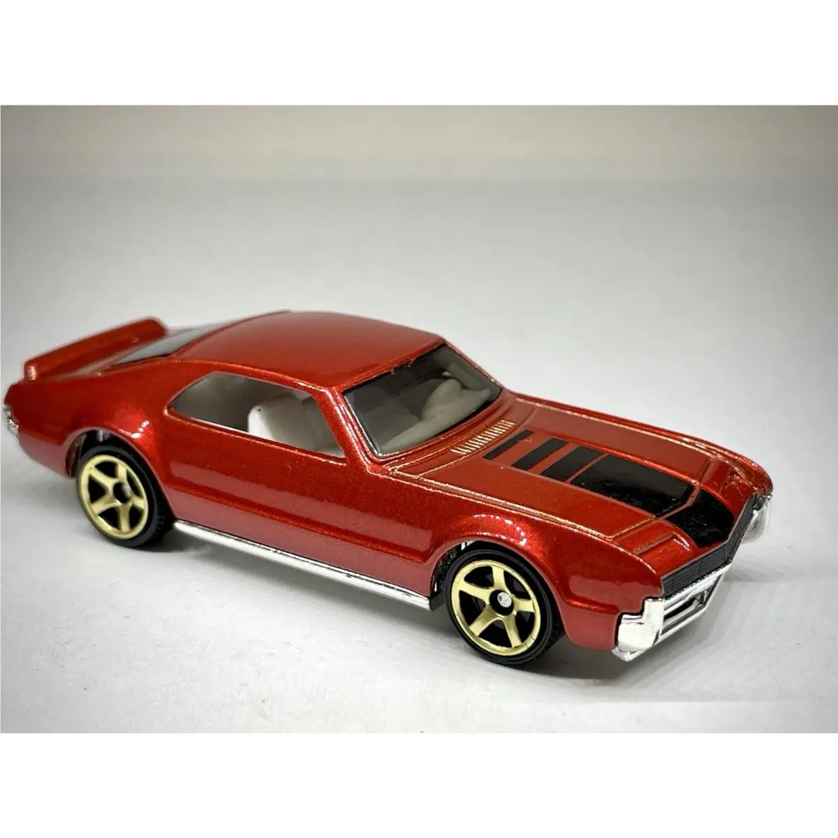 Hot Wheels Custom Made Gold Ones ‘66 Toronado Diecast Car