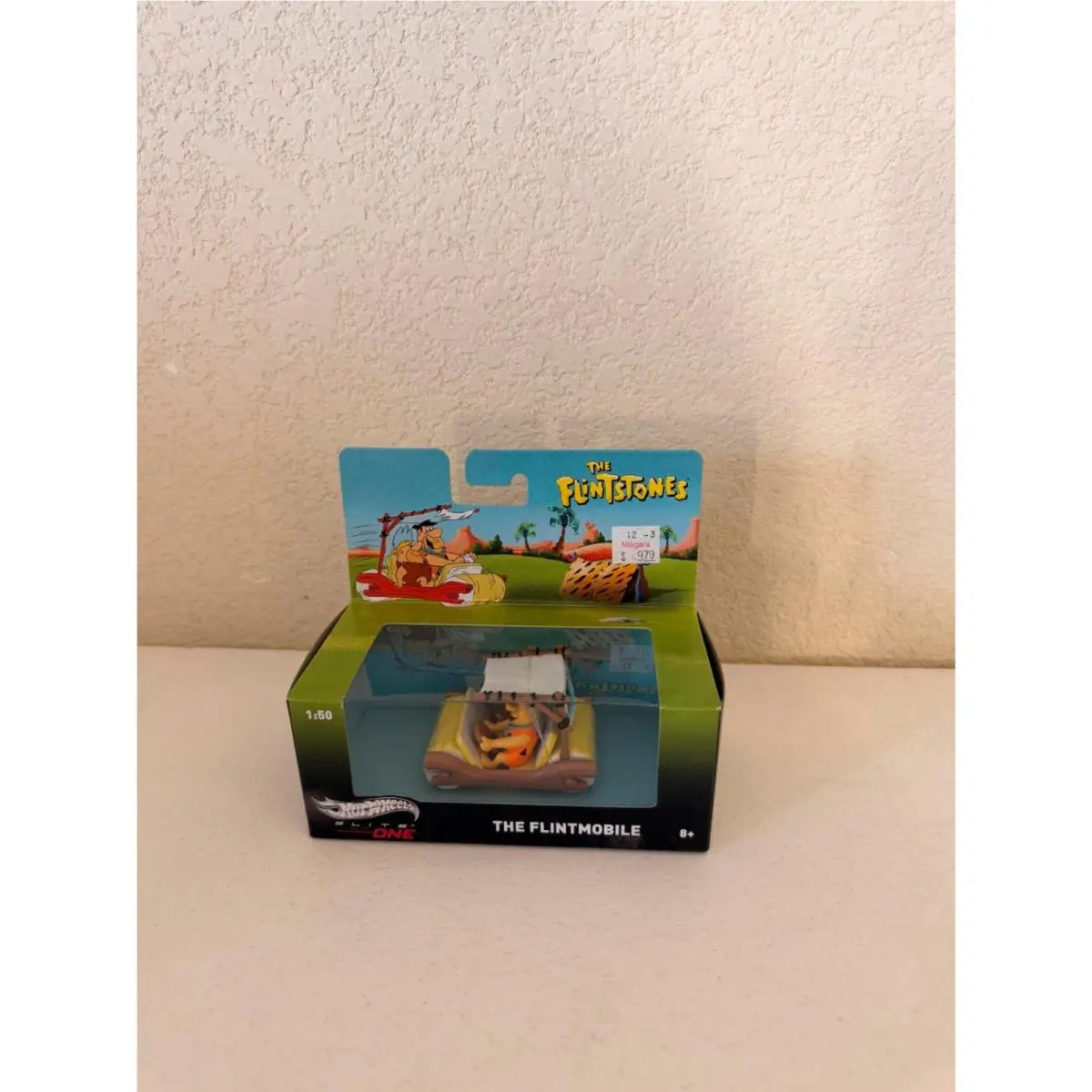 Hot Wheels Elite One 1:50 The Flintstones Flintmobile Fred Barney F41