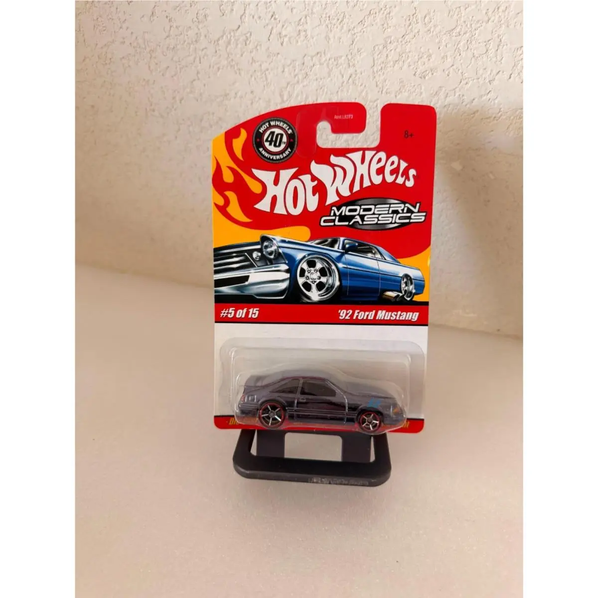 Hot Wheels Modern Classics 5/15 `92 Ford Mustang D26