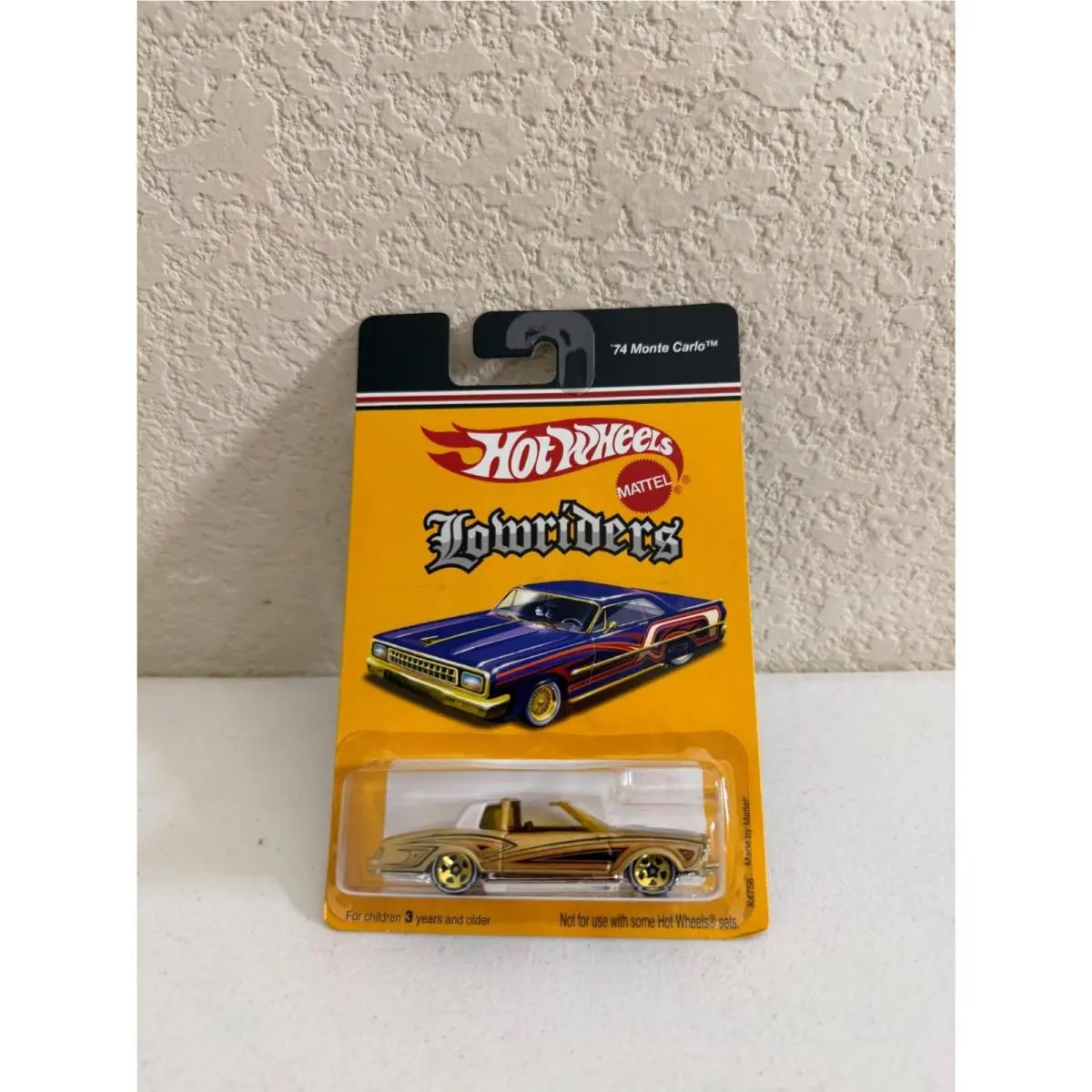 Hot Wheels Lowriders `74 Monte Carlo Montezooma Metallic Gold Rare a40