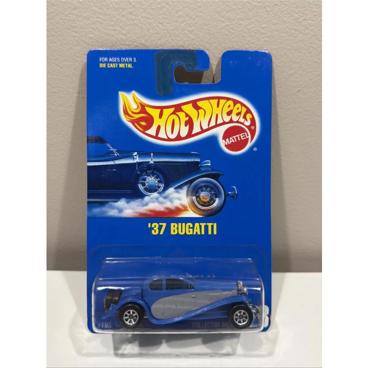 Hot Wheels Blue Card 28 ‘37 Bugatti B19