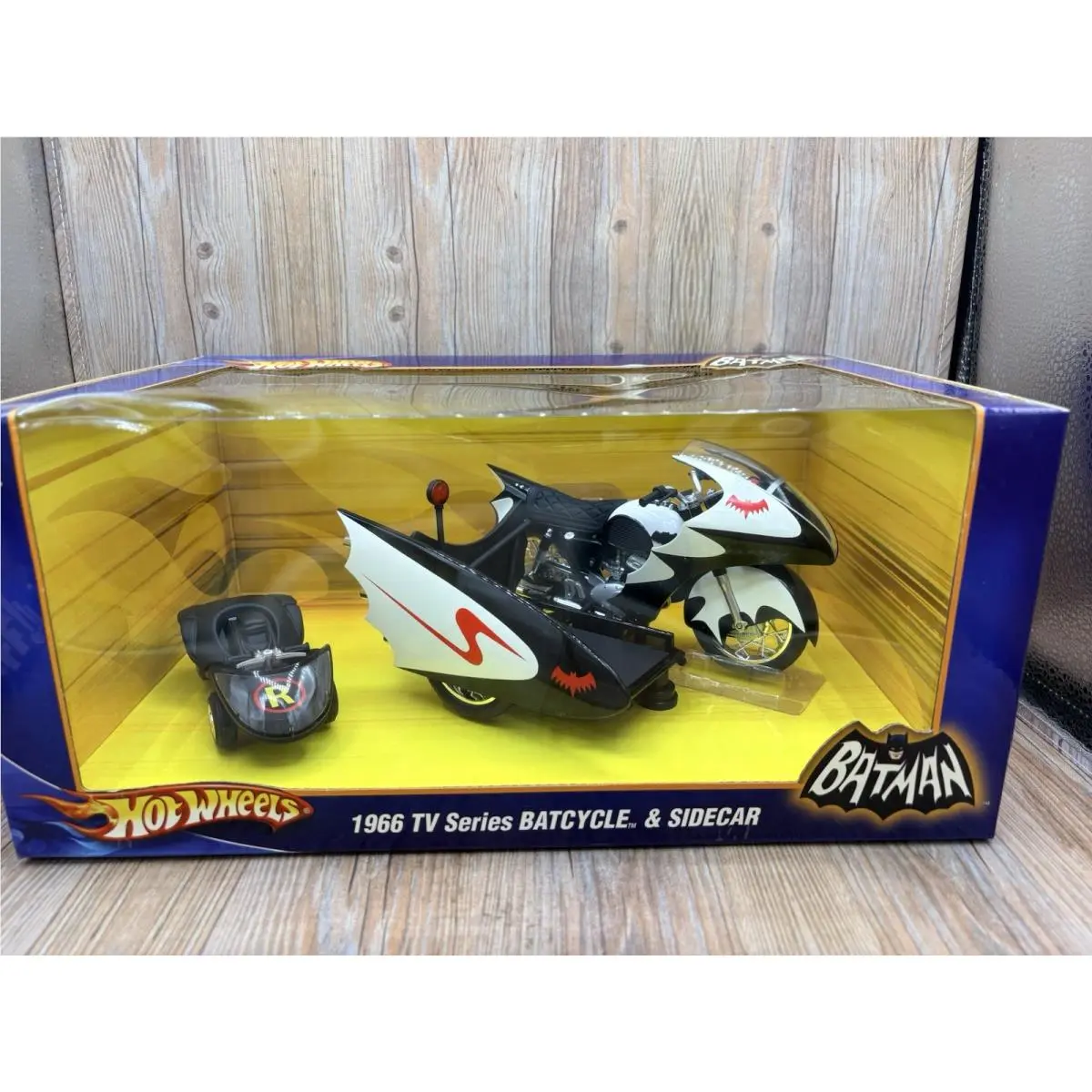 Hot Wheels Batman 1966 TV Series Batcycle Sidecar 1:12 Scale Die Cast