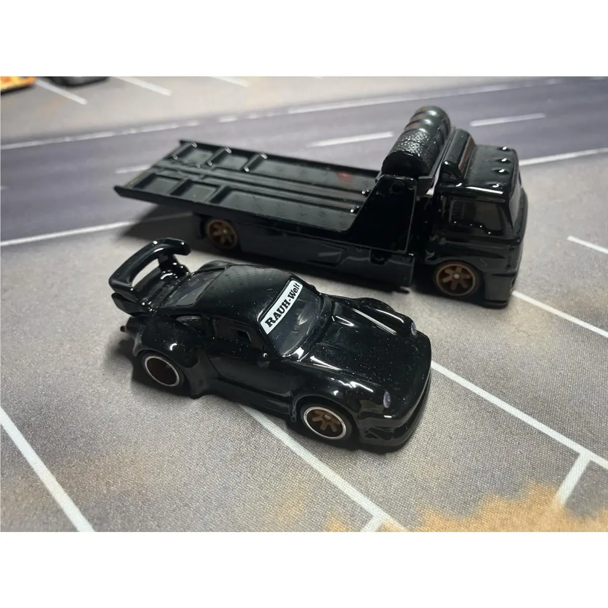 Hot Wheels Custom Porsche Rwb Team Transport Blacked-out