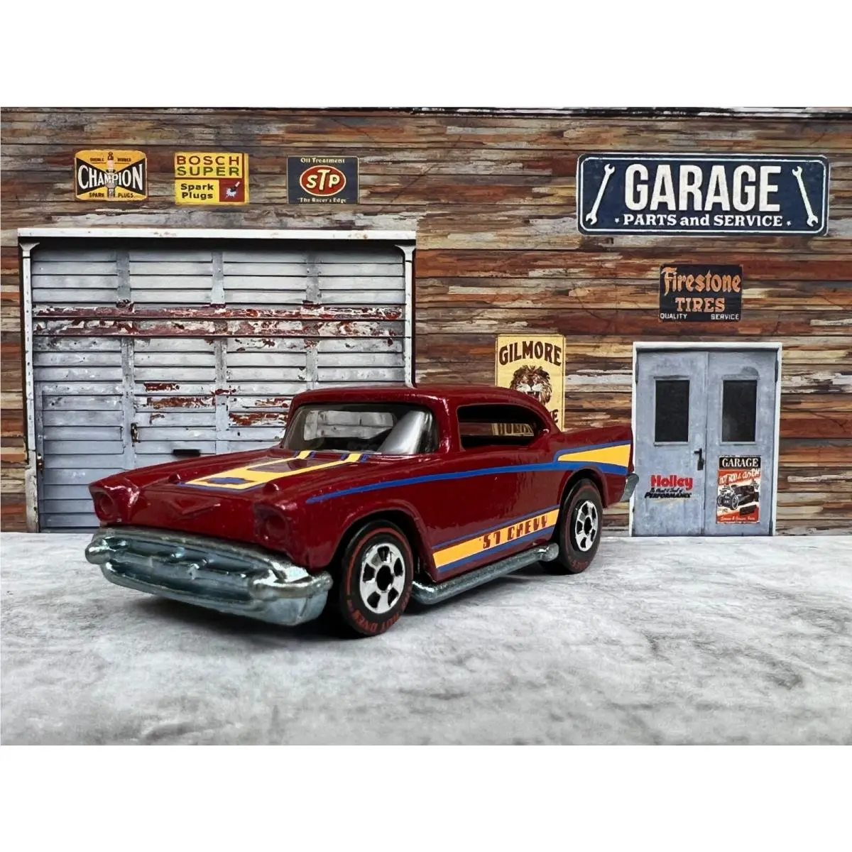 Hot Wheels The Hot Ones `57 Chevy Chase Red