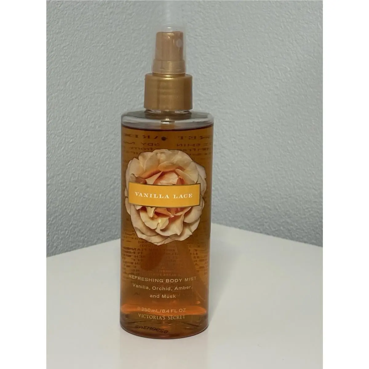 Victoria`s Secret Vanilla Lace Body Mist 8.4 fl oz