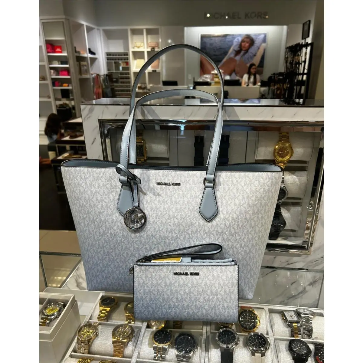 Sheila Women Large Ombré Logo Tote Bag + Double Zip Set Variation by Michael Kors