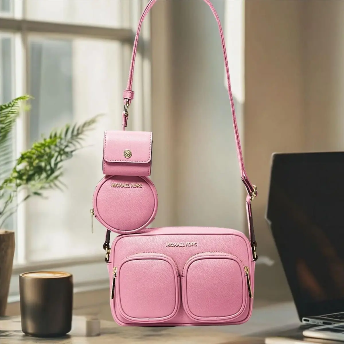 Michael Kors Jet Set Women MD Leather Crossbody Bag with Airpods Case Variation