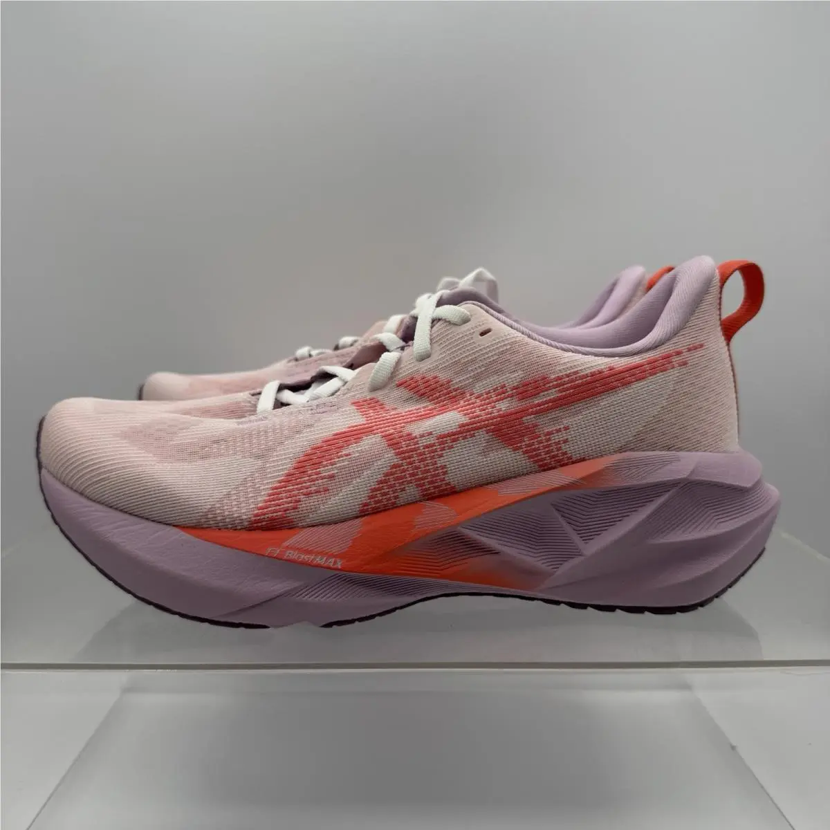 Asics Novablast 5 1012B765-101 Coral Reef Pink Running Women’s Size 6