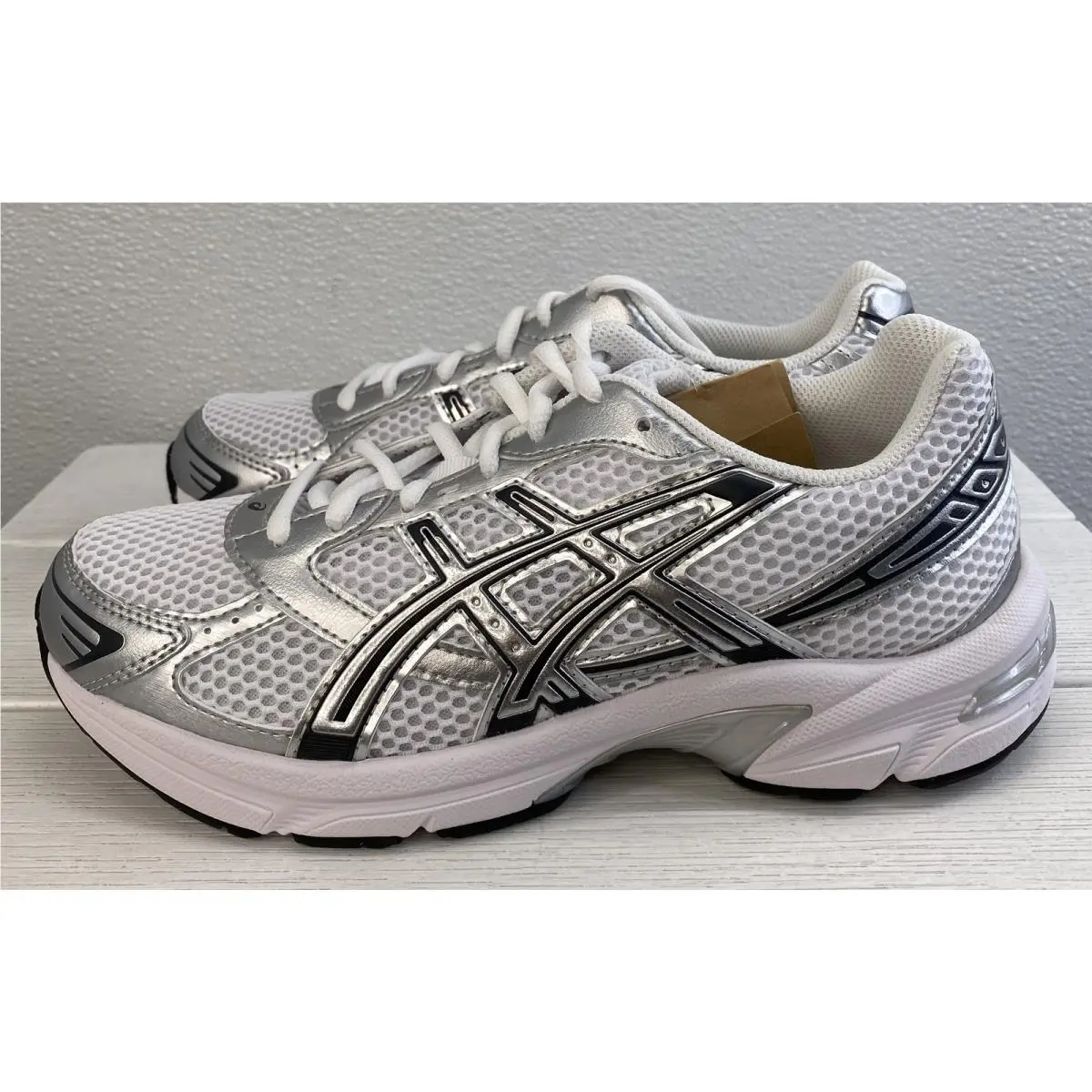 Asics shoes - White 1