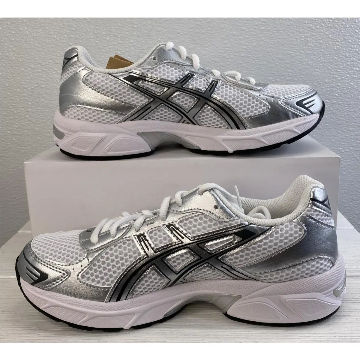Asics shoes - White 4