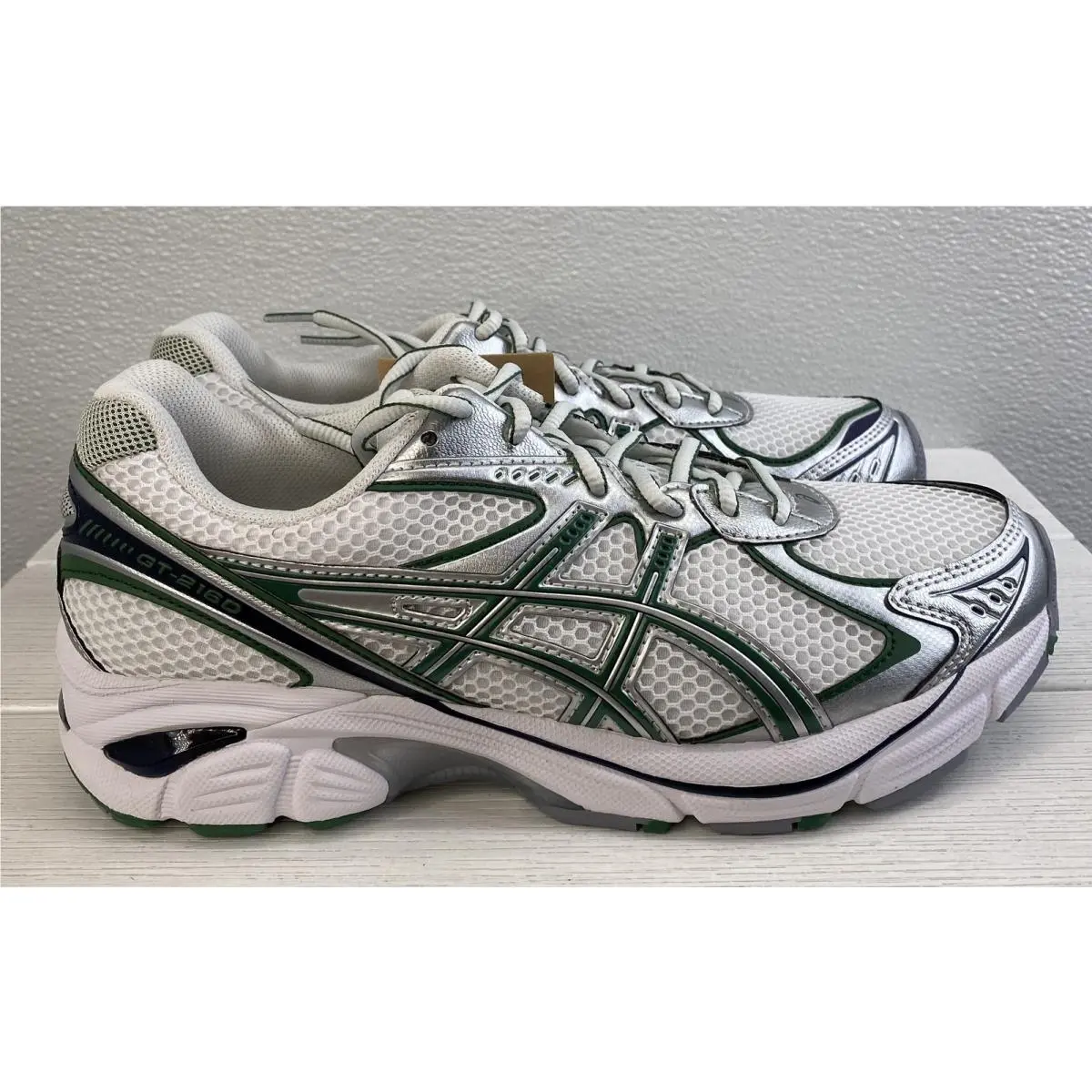 Asics GT-2160 Unisex M7.5 W9 White/shamrock Green Mesh Athletic Running Sneakers