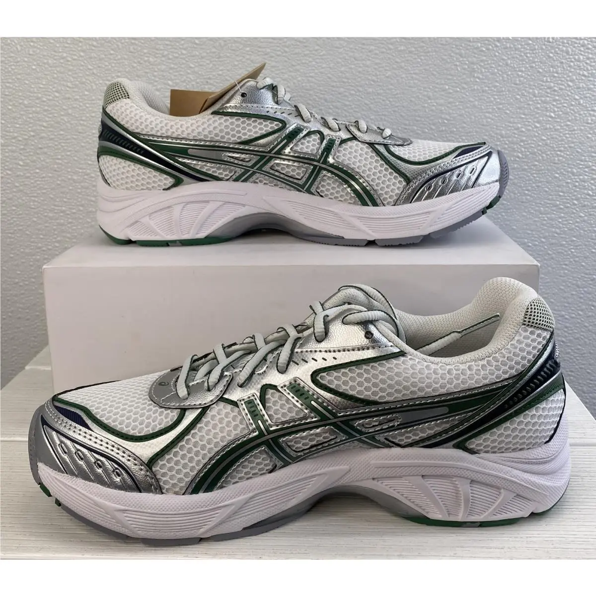 Asics shoes - White 4