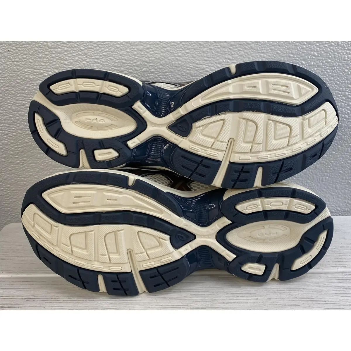 Asics shoes - Cream (UPC: 197298986045) 3