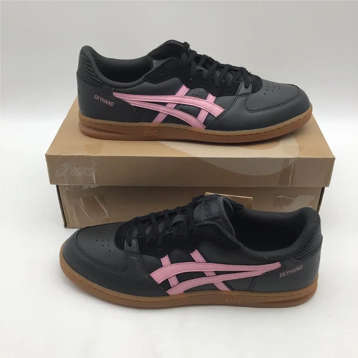 Asics Skyhand OG Graphite Grey Coneflower Pink Gum Sole Mens Size 9.5