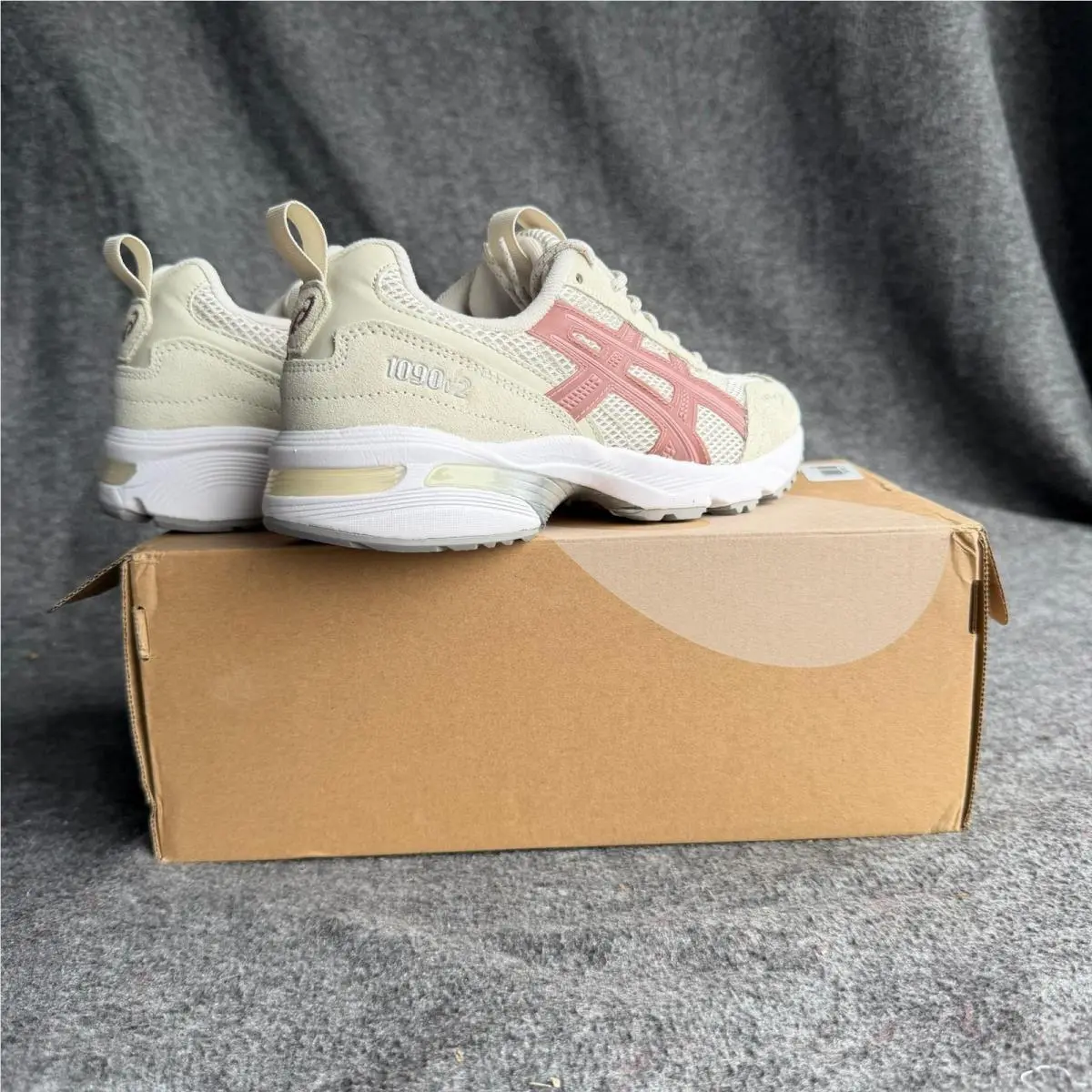 Asics shoes - ASICS GEL-1090v2 - Beige 2