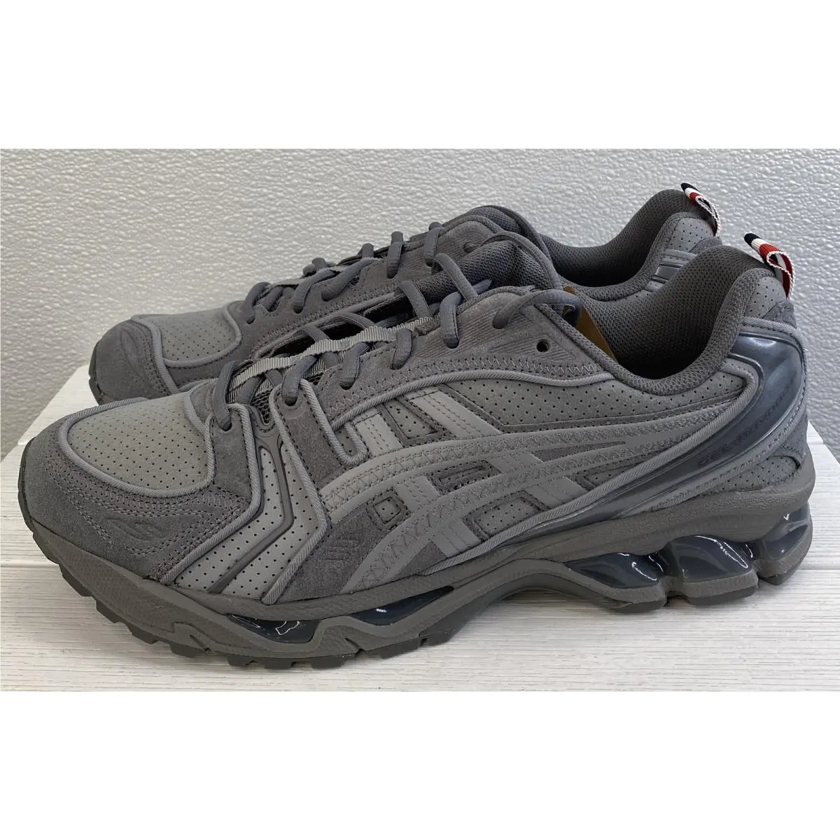 Asics shoes - Gray (UPC: 199023189769) 2