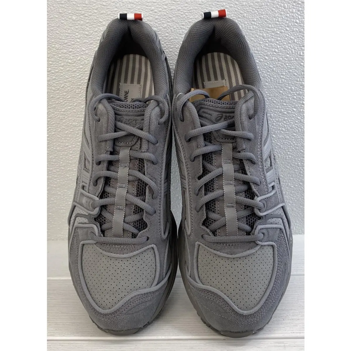 Asics shoes - Gray (UPC: 199023189769) 3