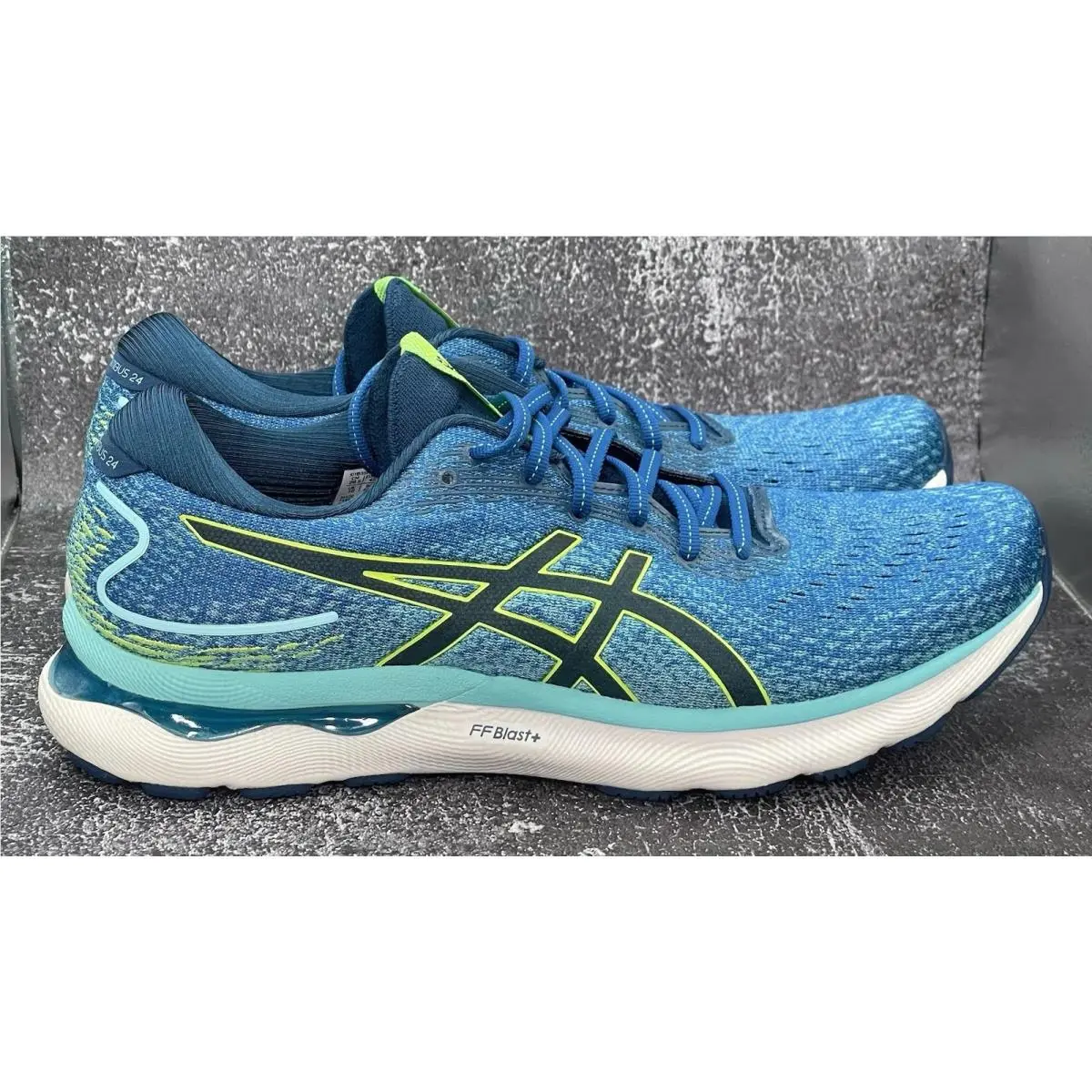 Asics shoes - ASICS Gel-Nimbus 24 - 1011B359-400 - Lake Drive/Hazard Green 1