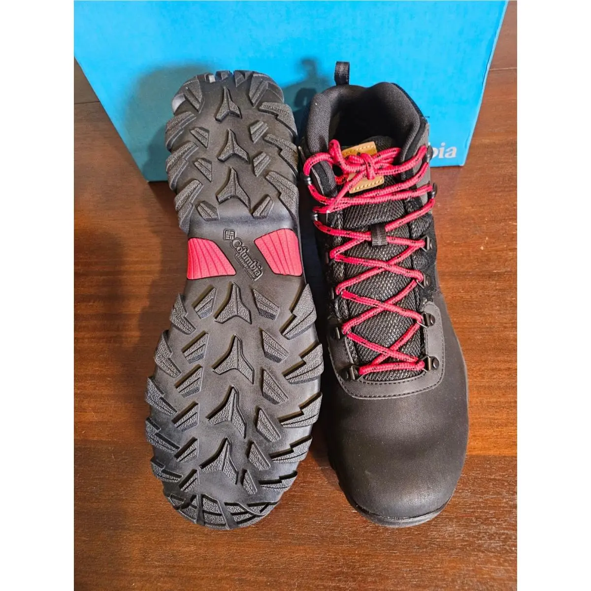 Columbia shoes - Newton Ridge Plus II Waterproof - Black 4