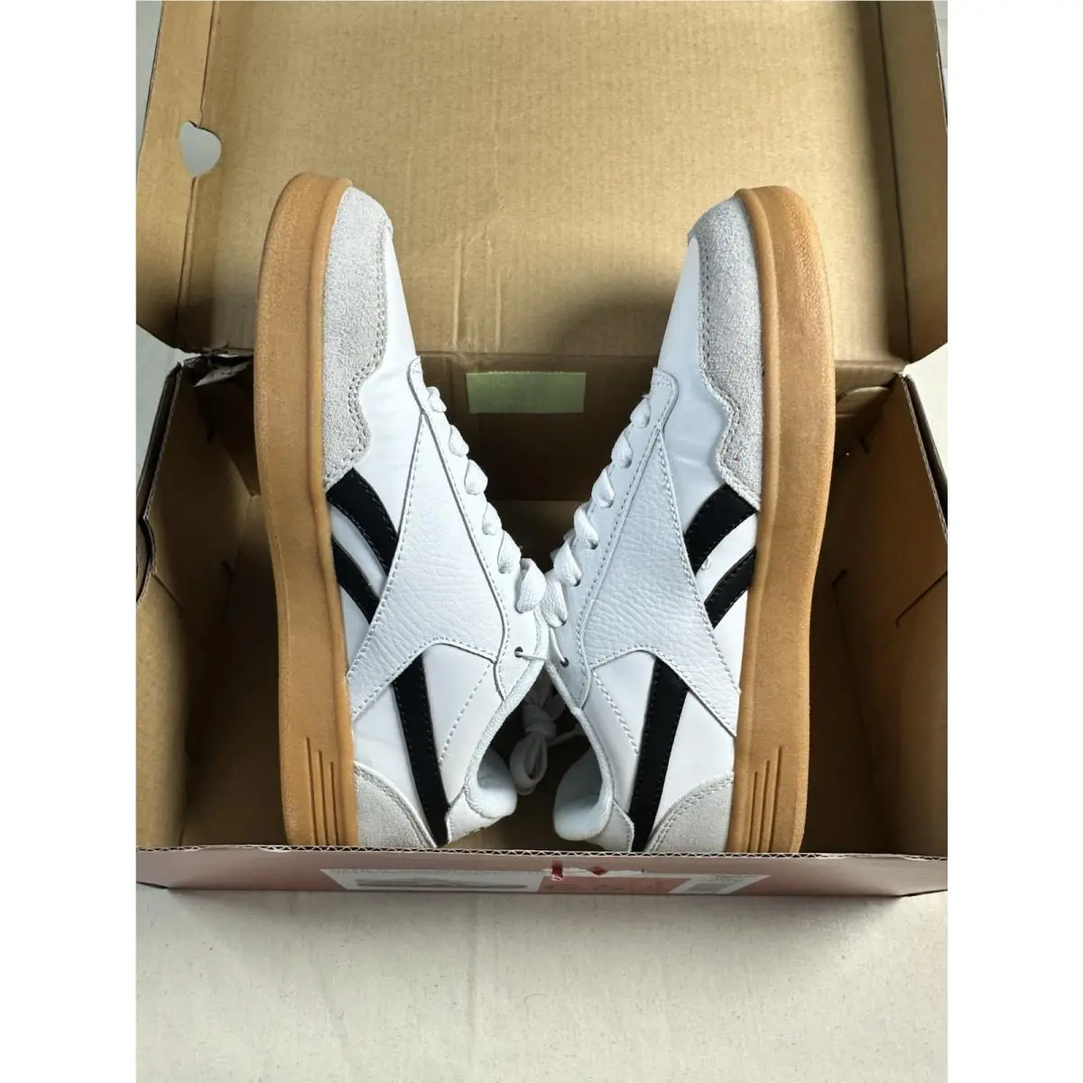 Reebok shoes - White 2