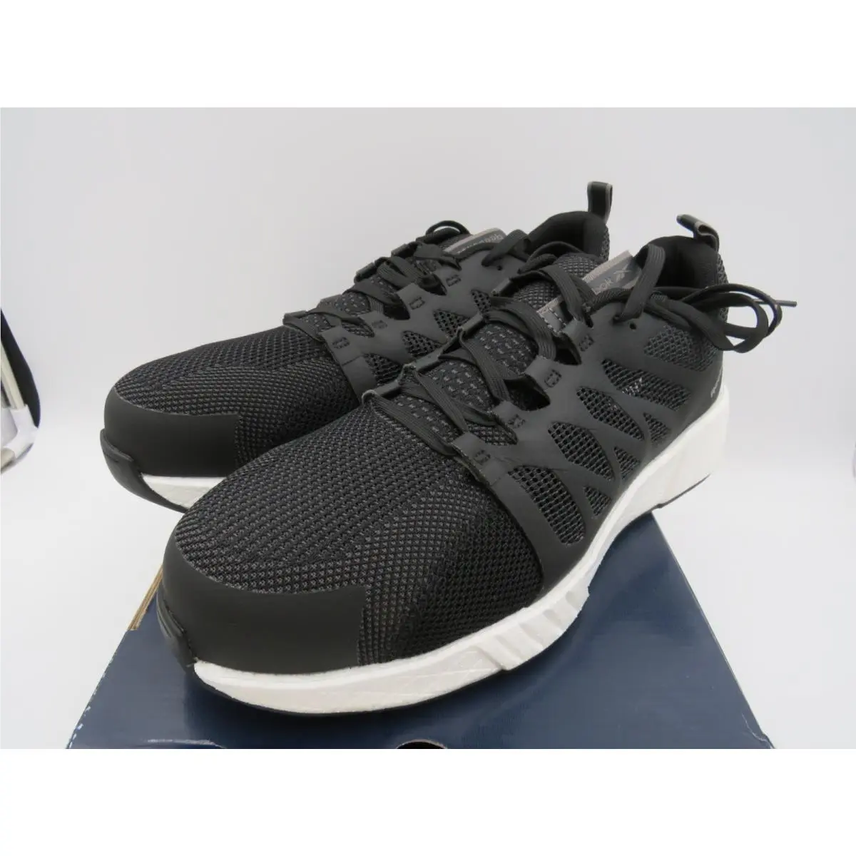 Reebok shoes - Black (UPC: 690774486348) 0