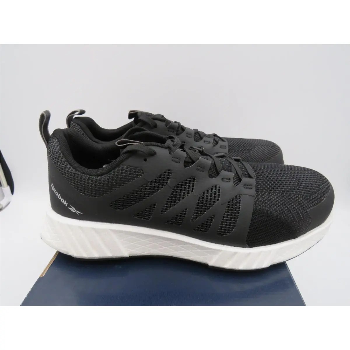 Reebok shoes - Black (UPC: 690774486348) 3