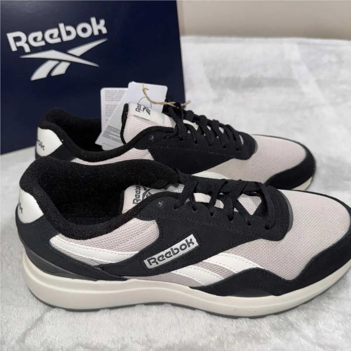 Reebok shoes - GL1100 - GL1100 - Black/Chalk/Stone 3