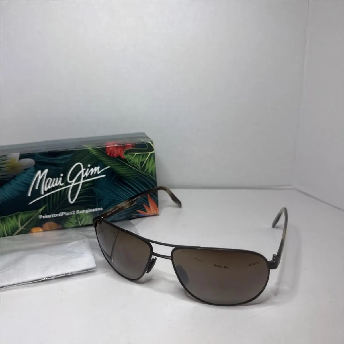 Maui Jim Castles Sunglasses Mens 62-15-140 Polarized Aviator Italy MJ0728S 002