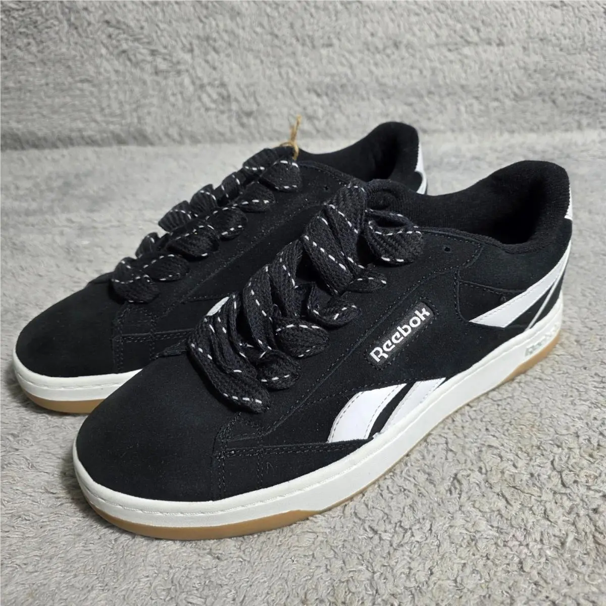 Reebok Men`s Black White Suede Court Advance Sneakers Shoes Size 10
