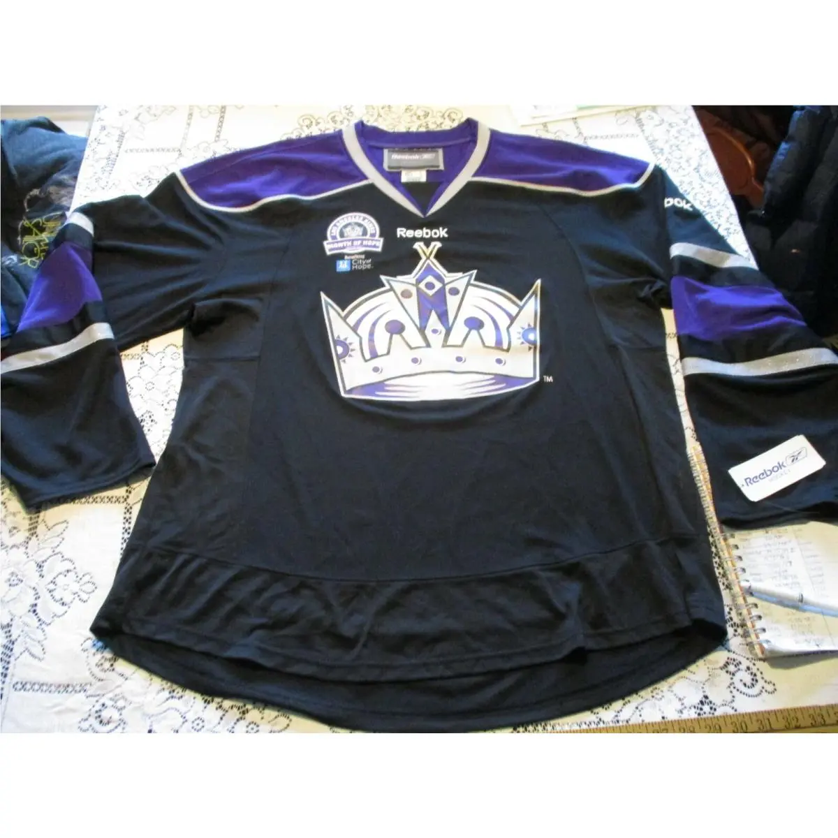 Los Angeles Kings 2010 Month OF Hope Reebok Brand Hockey Jersey- XL Rare