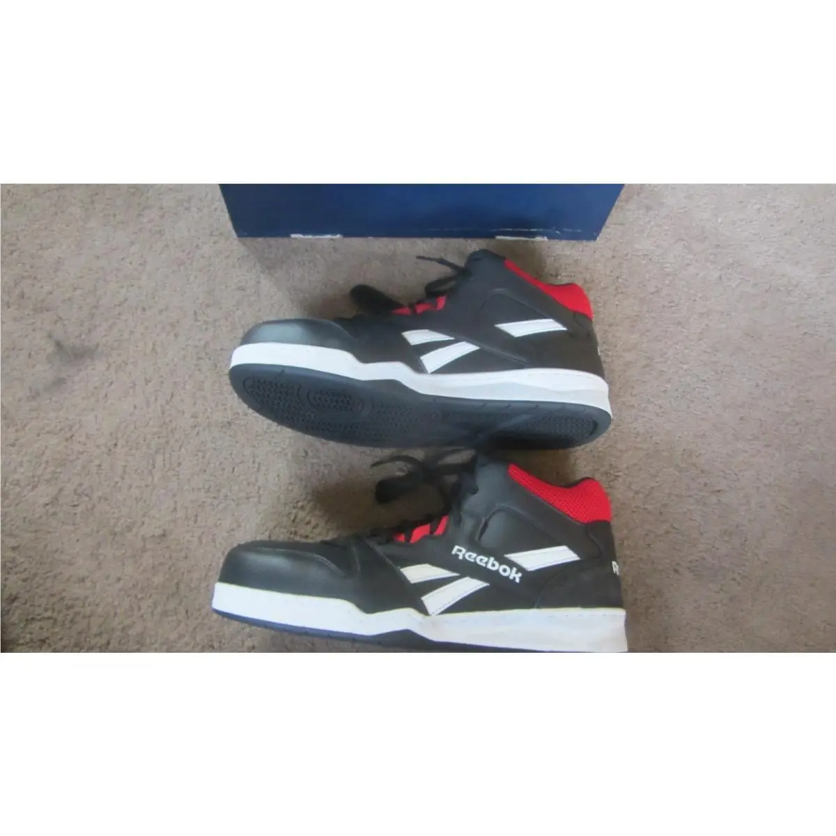 Reebok shoes - Black/Red (UPC: 690774511897) 1
