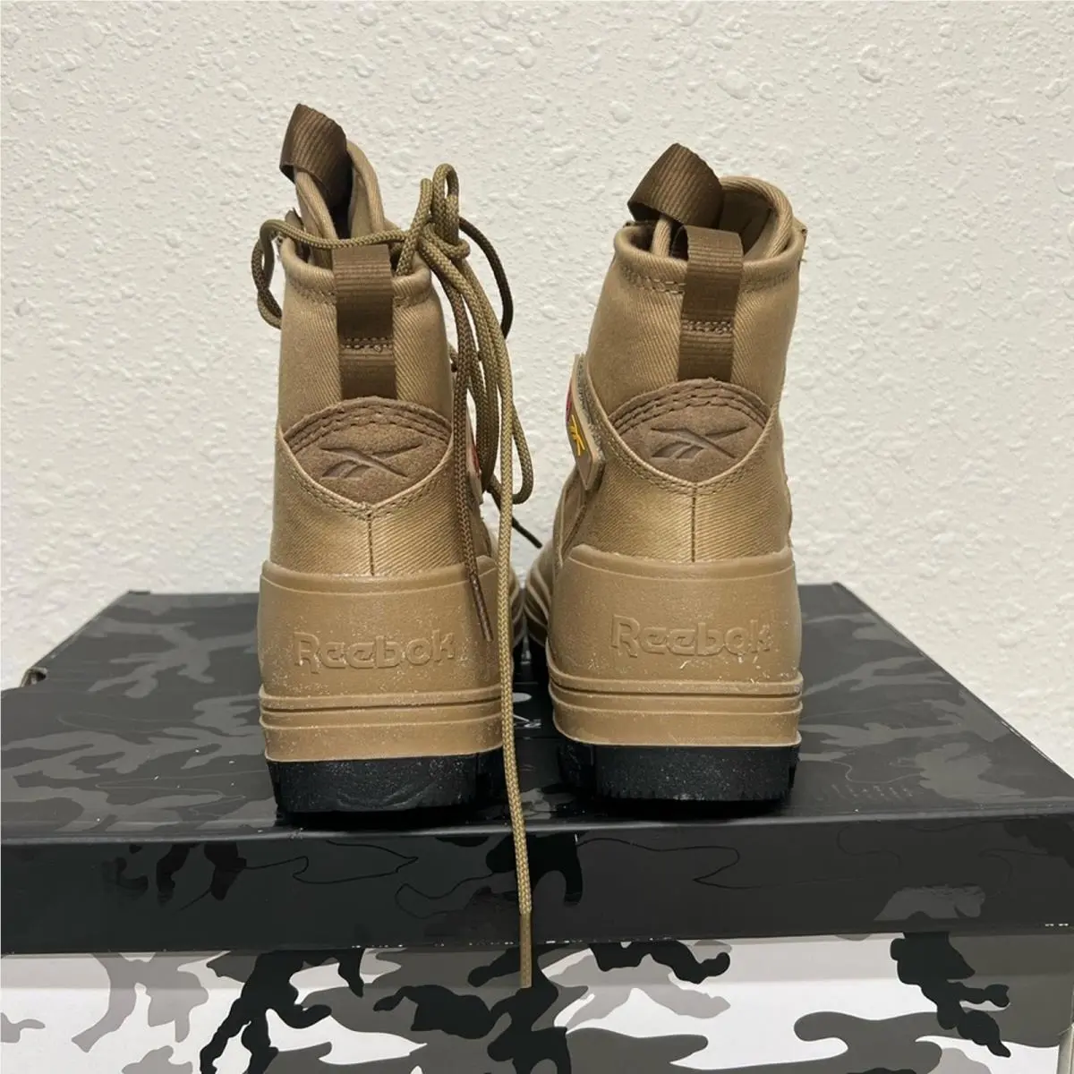 Reebok shoes - Tan 4
