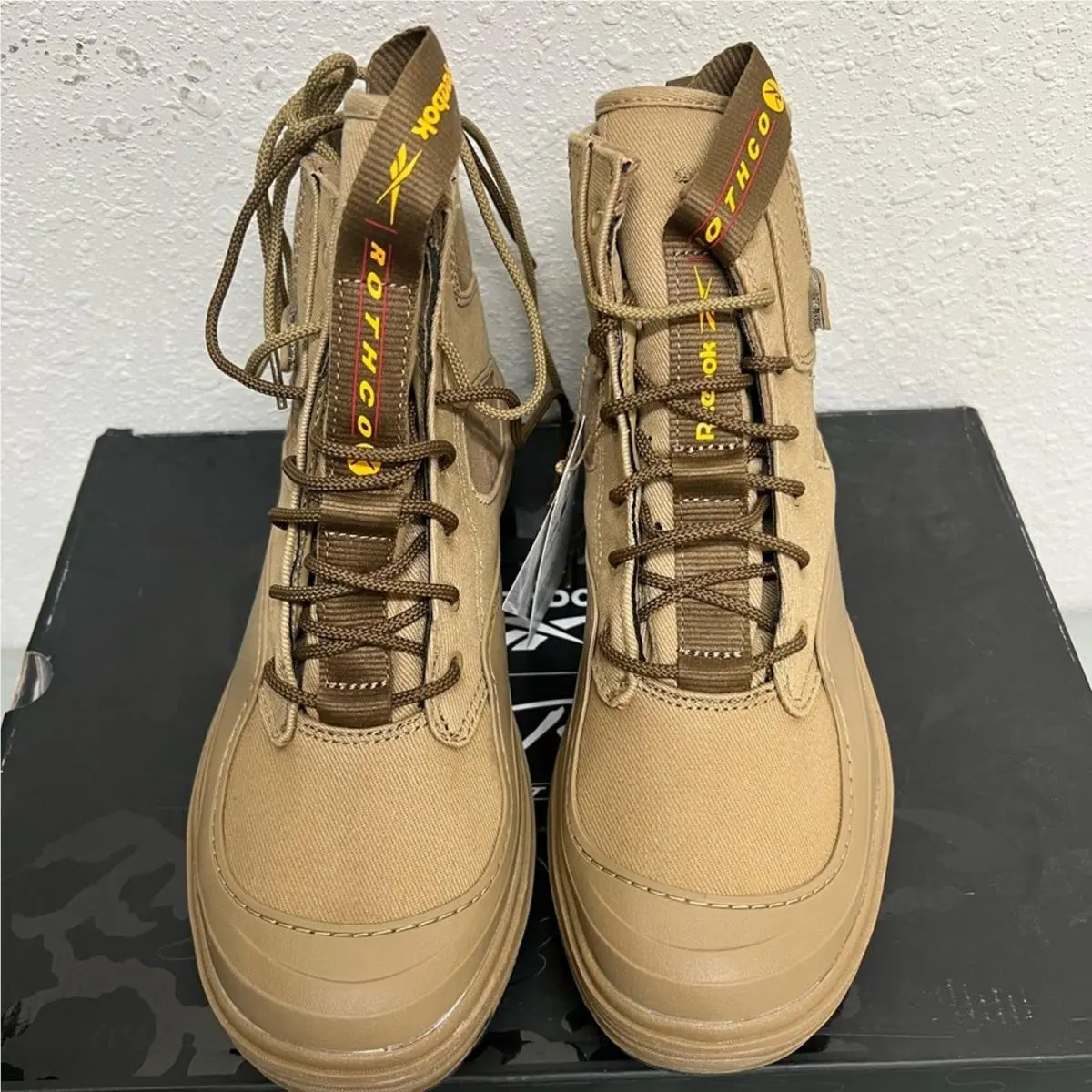 Reebok shoes - Tan 1