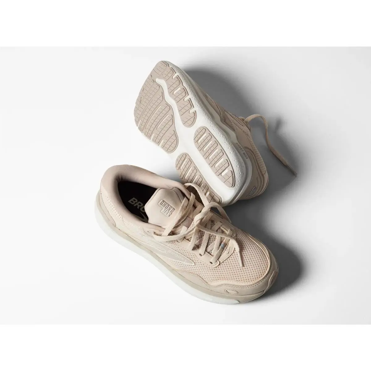 Brooks shoes - Almond 12