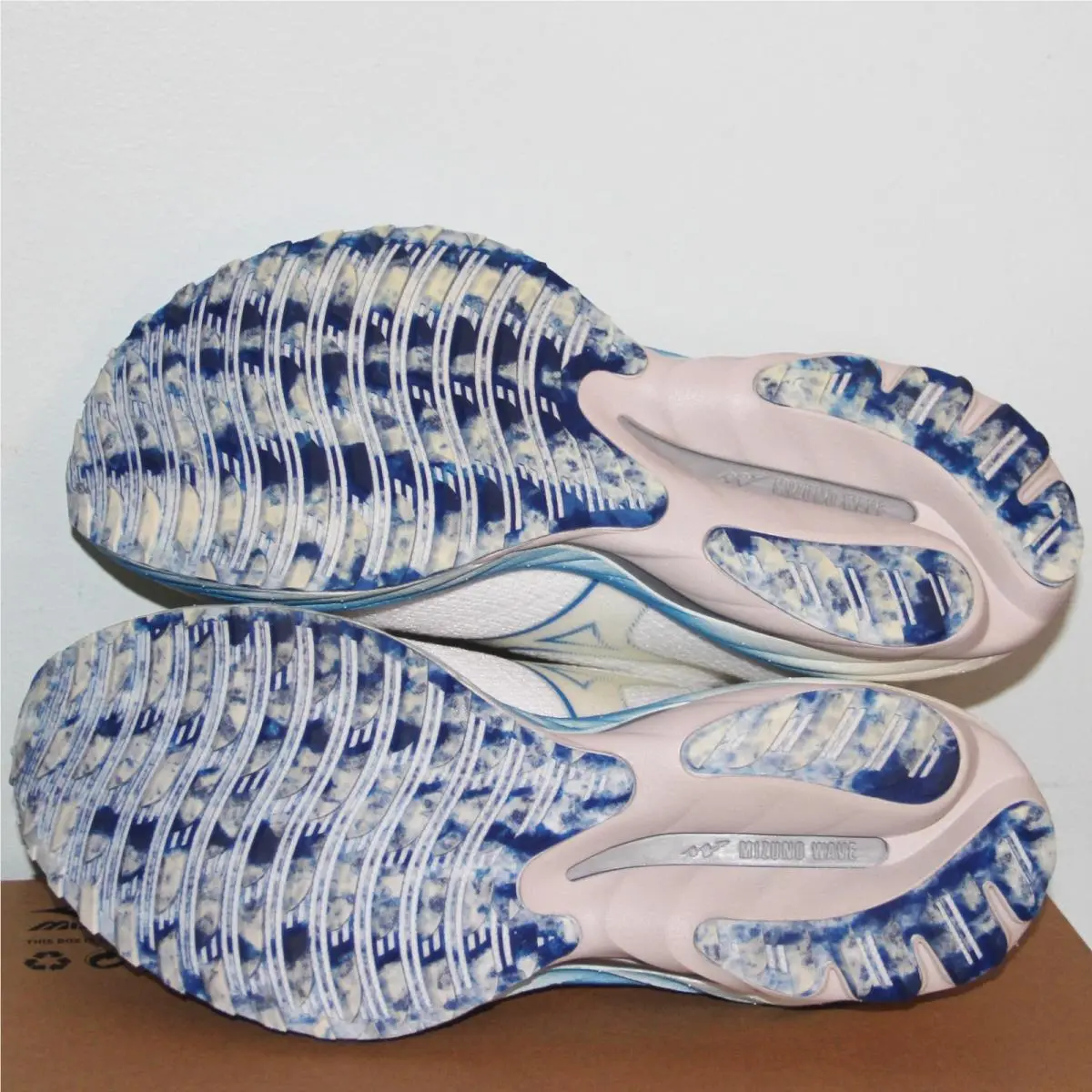 Mizuno shoes - Mizuno Wave Neo WInd - Wave Neo WInd - J1GD227821 - White (UPC: 889961539480) 4