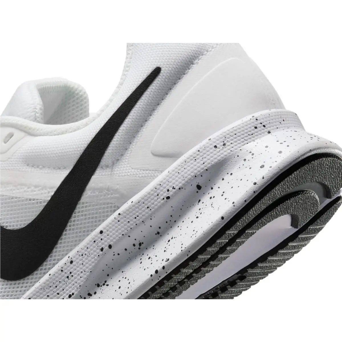 Nike shoes - White/Black 6