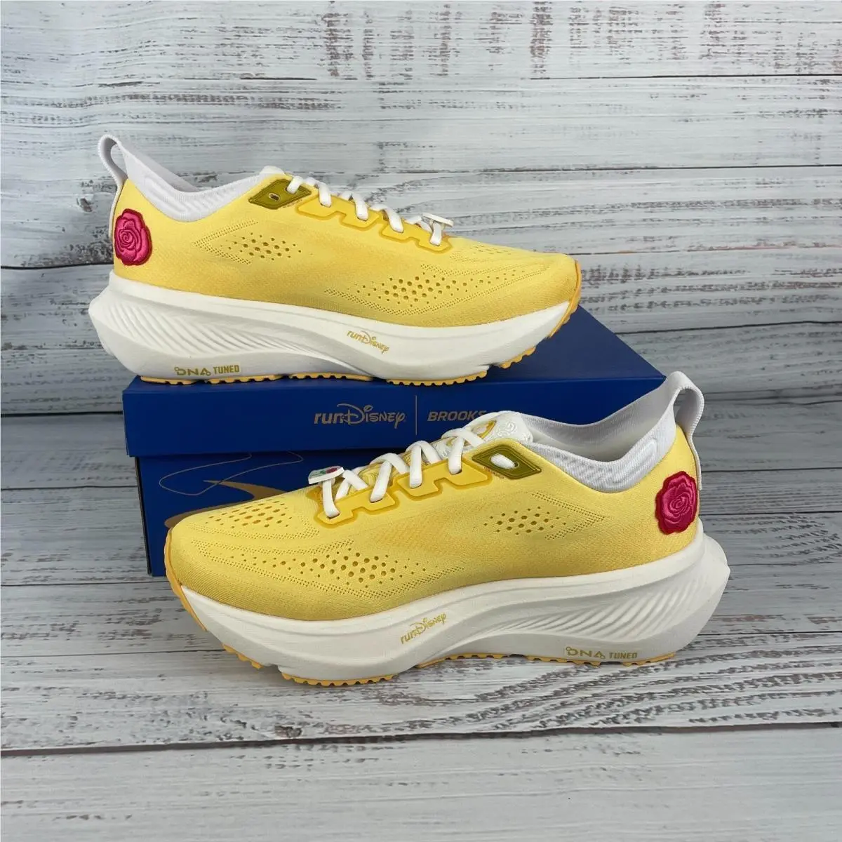 Brooks shoes - Yellow 0