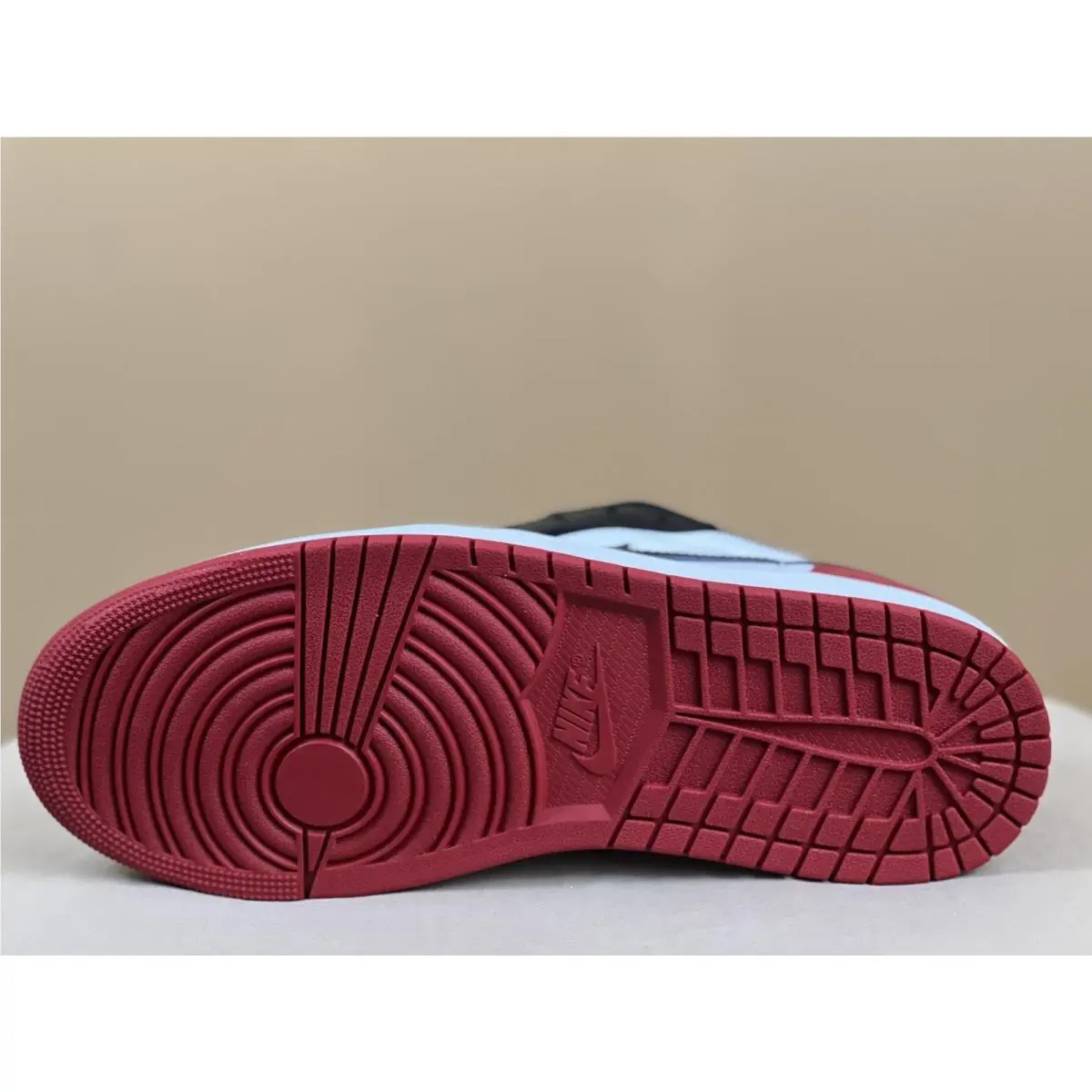 Nike shoes - Nike Air Jordan 1 - Air - CZ0790-106 - Red 1