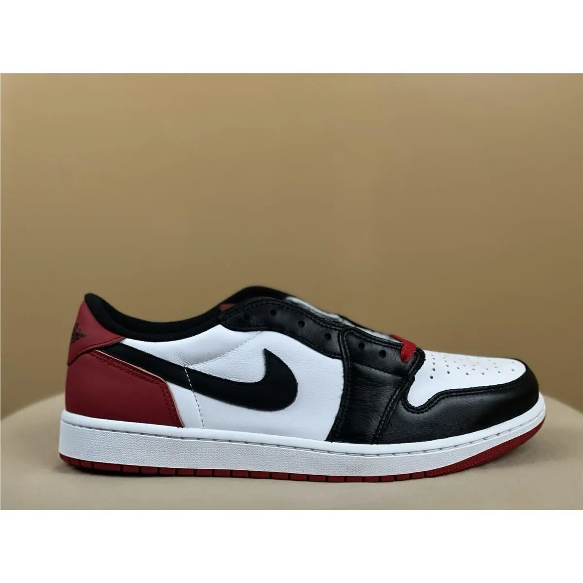 Nike Air Jordan 1 Low Black Toe White Red CZ0790-106 Men`s 9.5 10.5 12 13