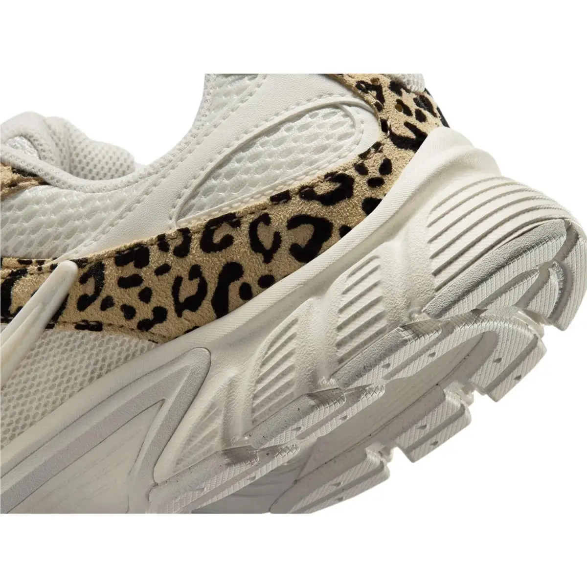 Nike shoes - White/Tan Leopard Print 6