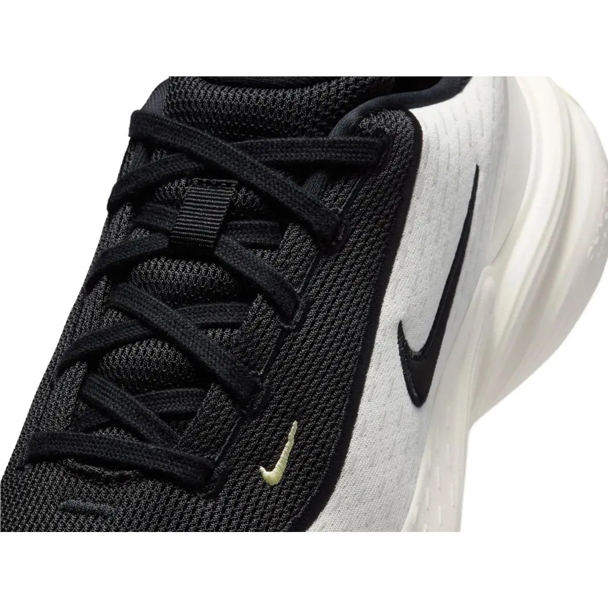 Nike shoes - White/Black 13