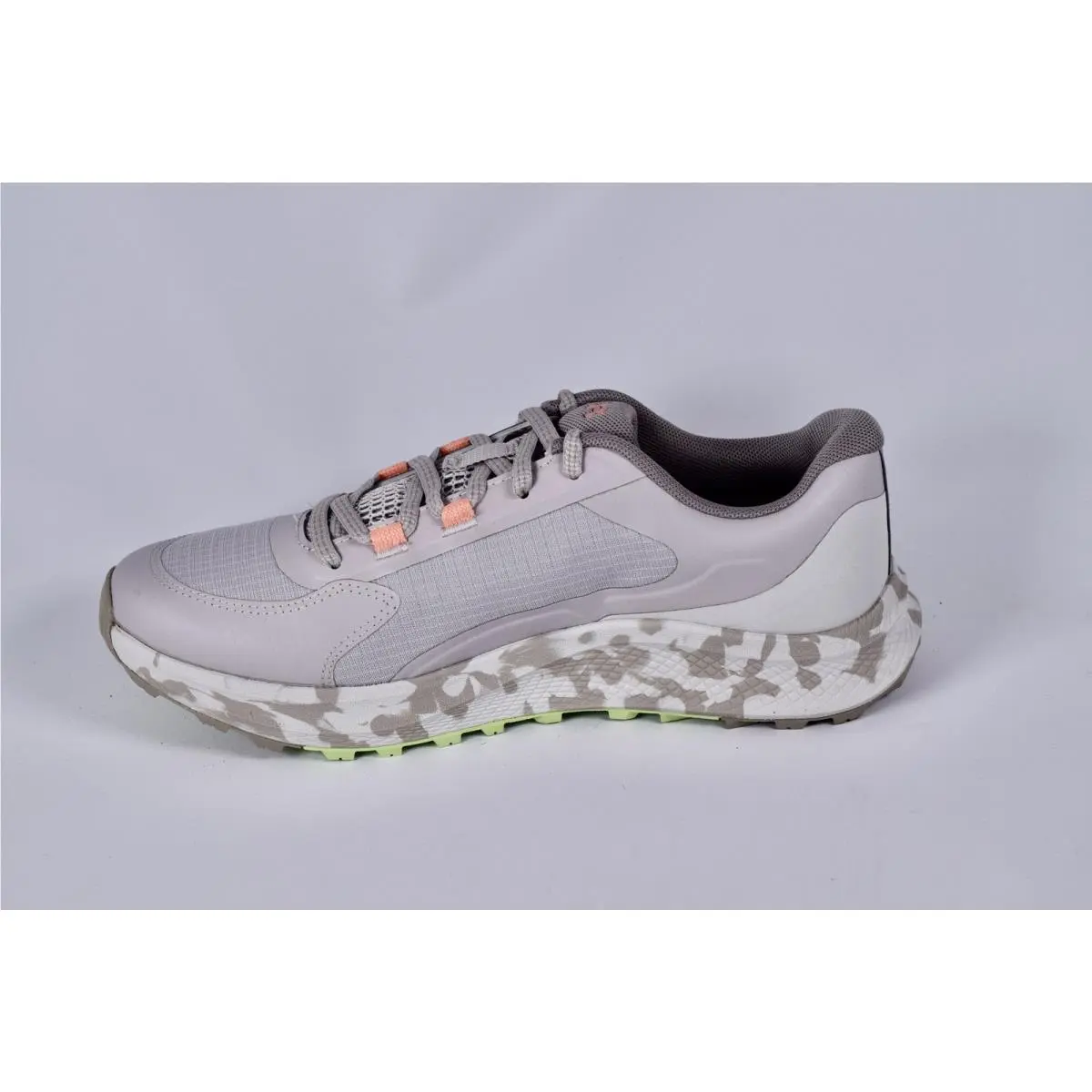 Under Armour shoes - Under Armour Charged Bandit 3 - 3028405-102 - Gray 0