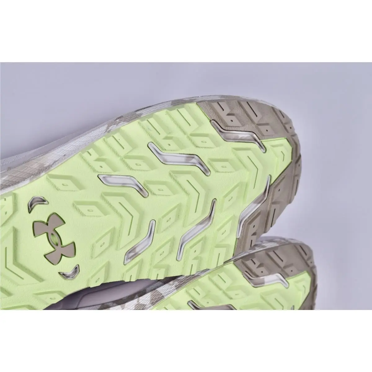 Under Armour shoes - Under Armour Charged Bandit 3 - 3028405-102 - Gray 9