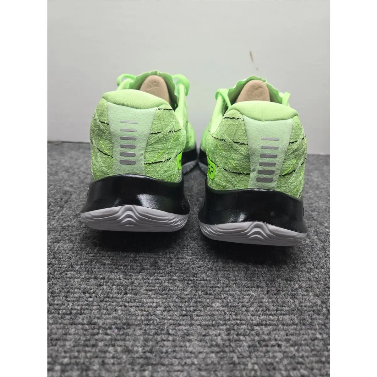 Under Armour shoes - Under Armour Flow Velociti Wind 2 - 3024903-100 - Green 2