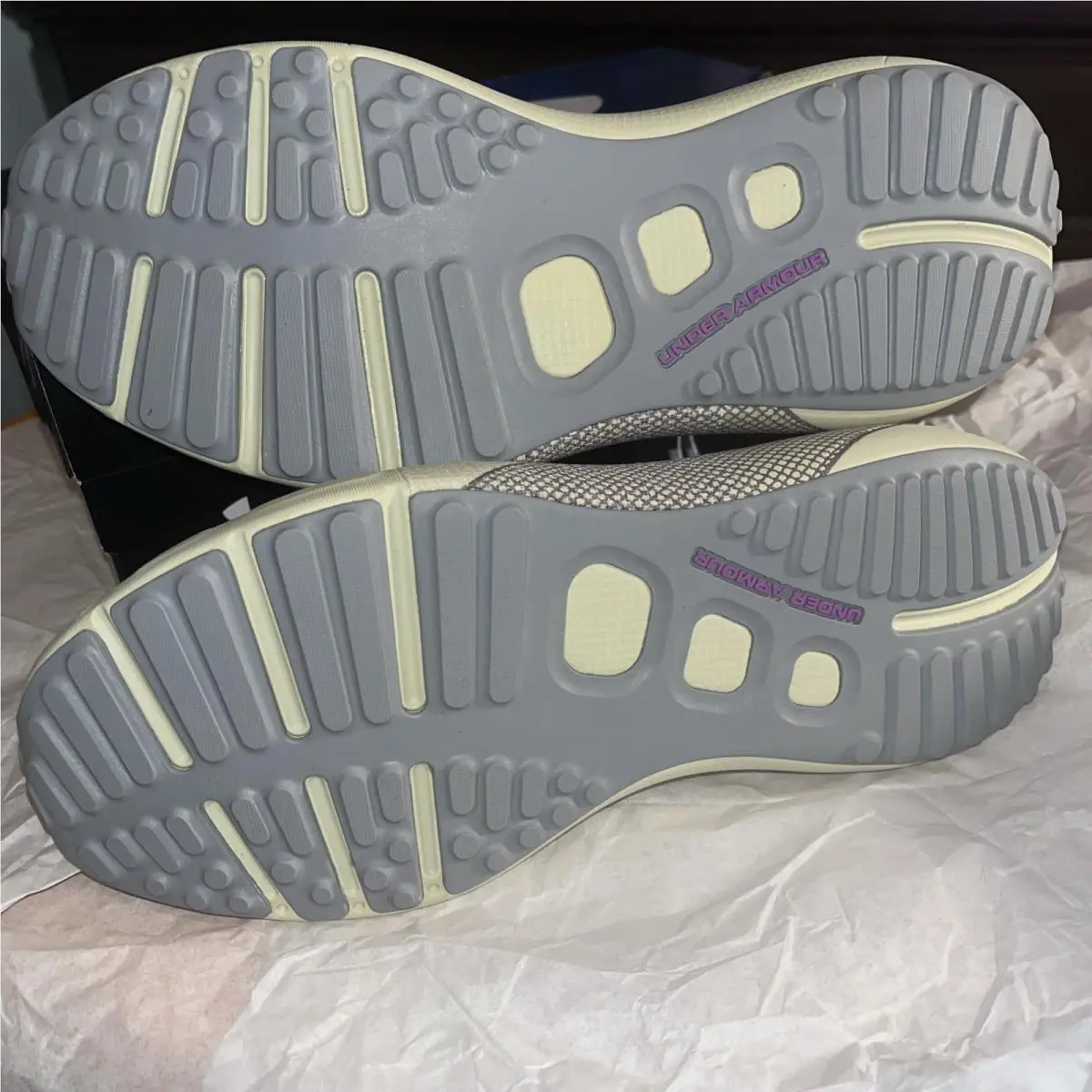 Under Armour shoes - Under Armour HOVR Phantom - HOVR Phantom - Gray 4