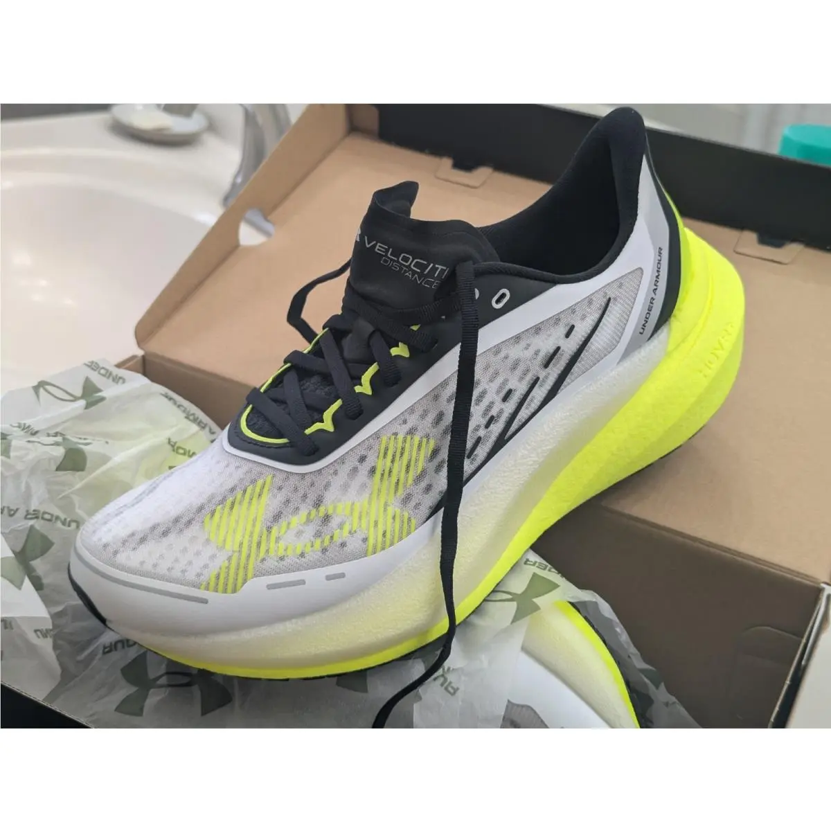 Under Armour shoes - women velocity distance - women velocity distance - 6006030-102 - White 1
