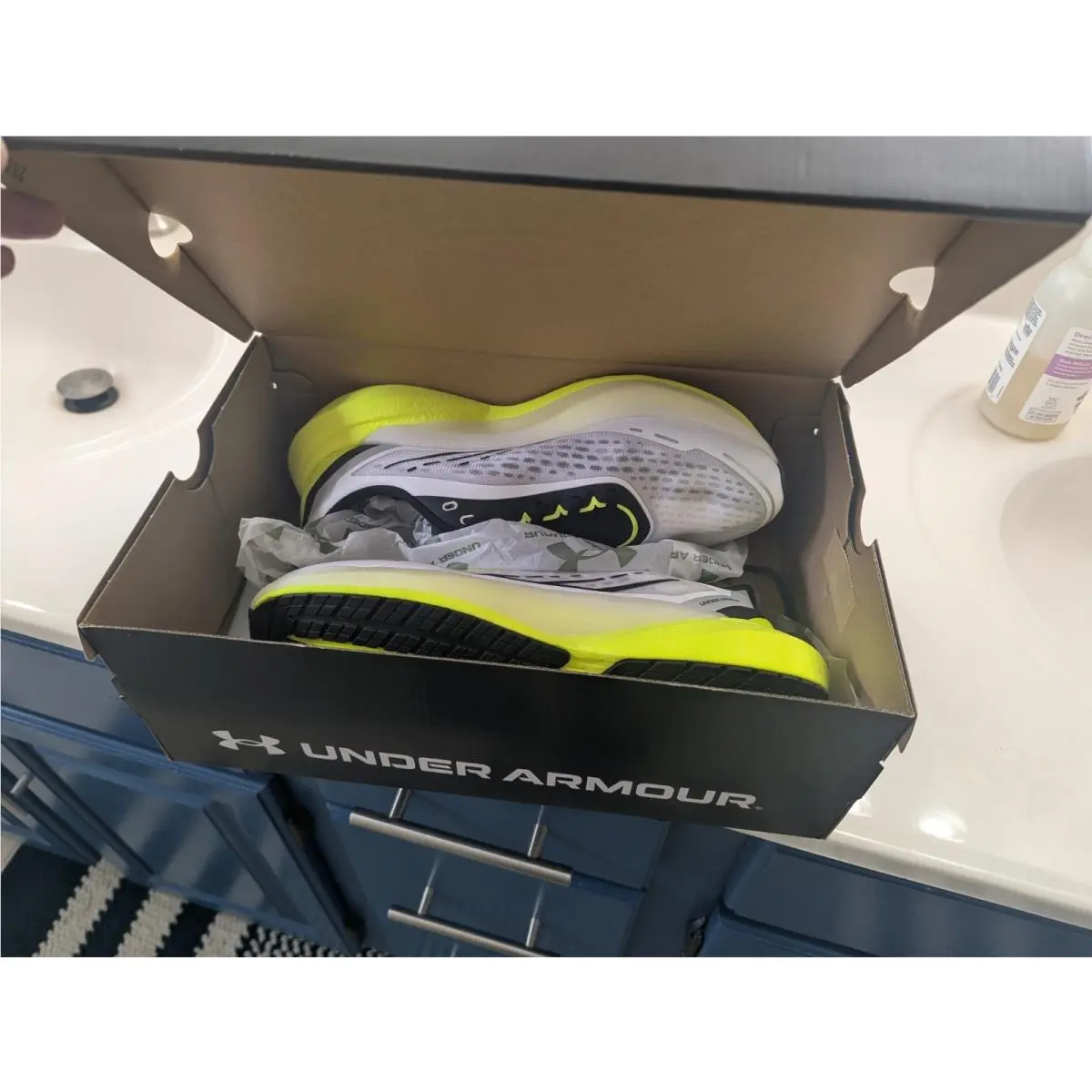 Under Armour shoes - women velocity distance - women velocity distance - 6006030-102 - White 3
