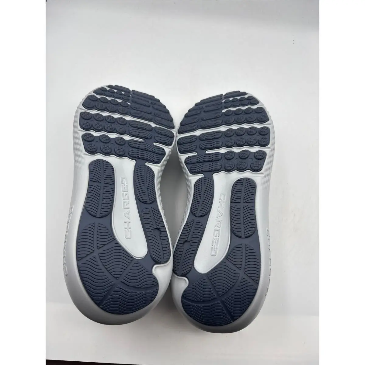 Under Armour shoes - Under Armour Charged Surge 4 - Gray 3