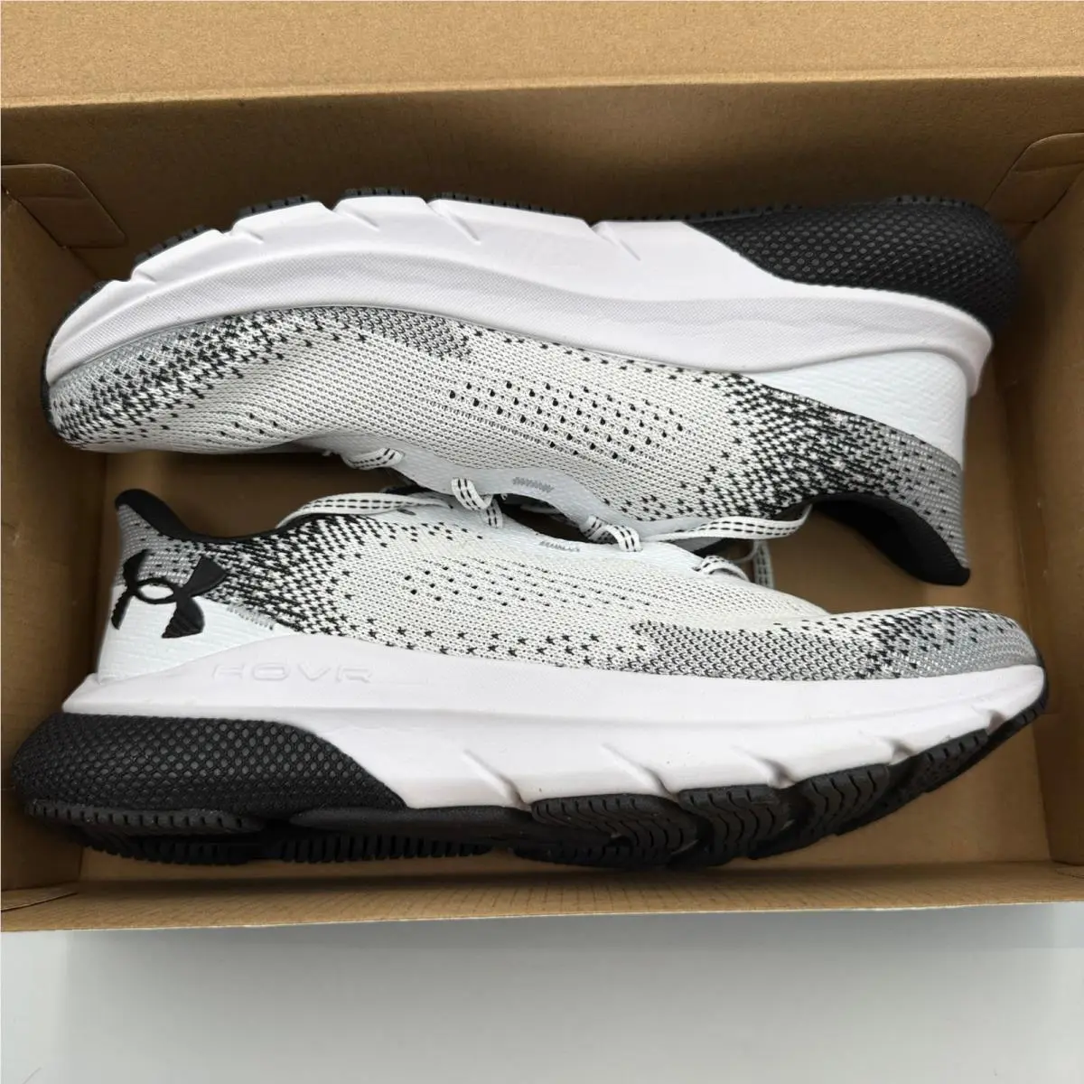 Under Armour shoes - UA HOVR Turbulence 2 - HOVR Turbulence - White 5