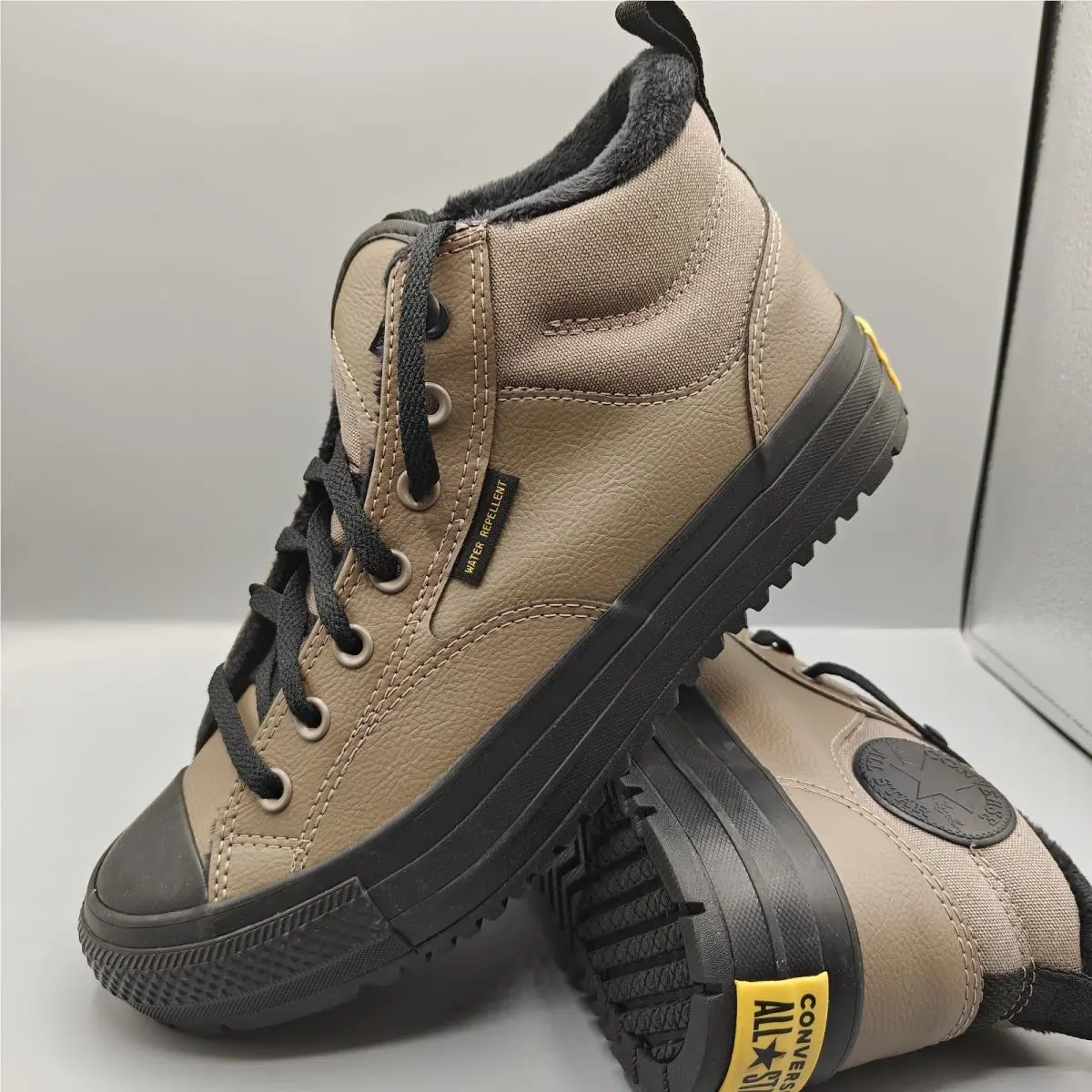 Converse Chuck Taylor Men`s All Star Malden Mid Boot - Taupe - Size 9